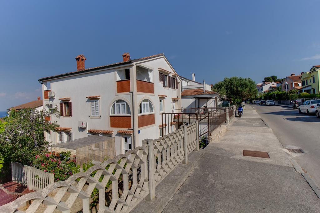 Apartment Nikolina Мали-Лошинь Экстерьер фото